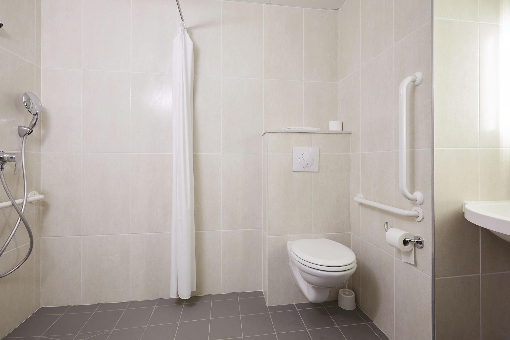 B&B HOTEL Quimper Nord Douarnenez Exterior foto